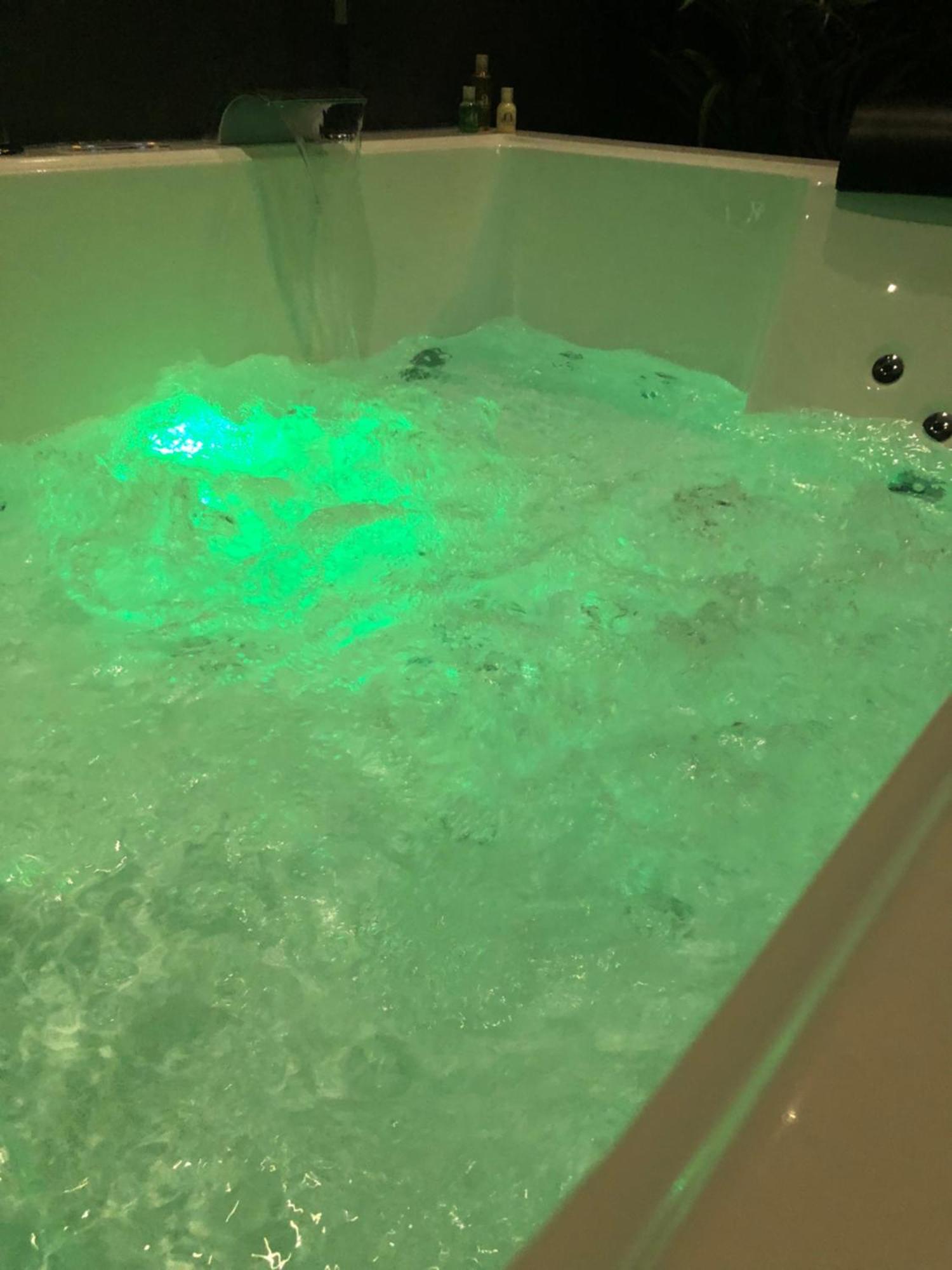 Appart-Hotel De Standing Avec Jacuzzi Privatisable En Option เปรีเกอ ภายนอก รูปภาพ